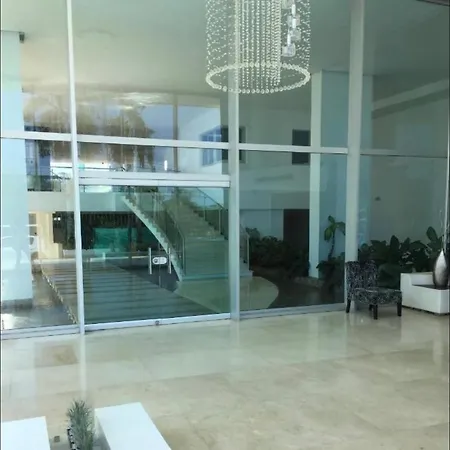 Apartamento Front
